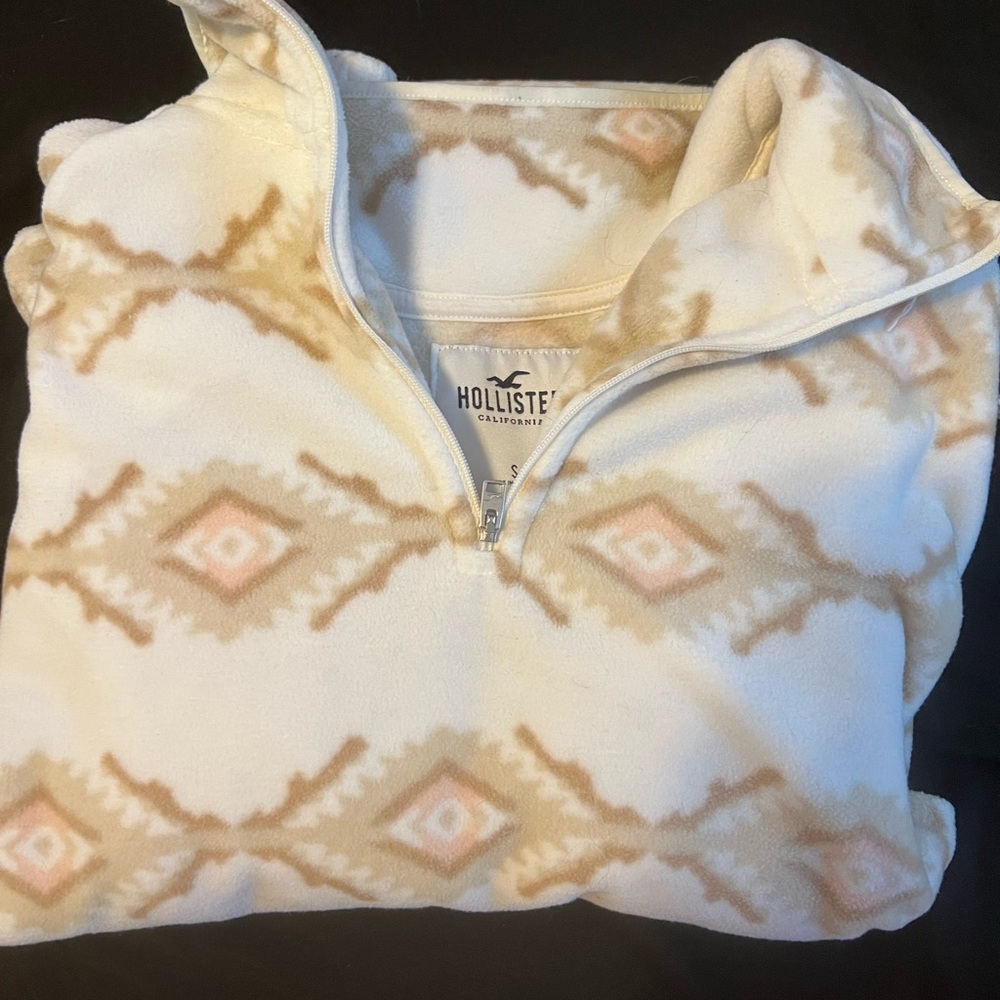 Hollister quarter zip